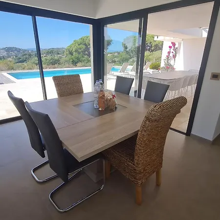 Villa Neuve 6 Pieces Climatisee Avec Piscine Privee Et Jardin A - Fr-1-780-67 Sainte-Maxime